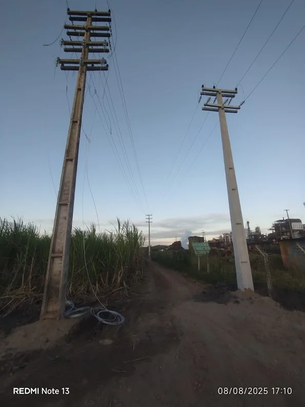 Postes de distribuição em área rural